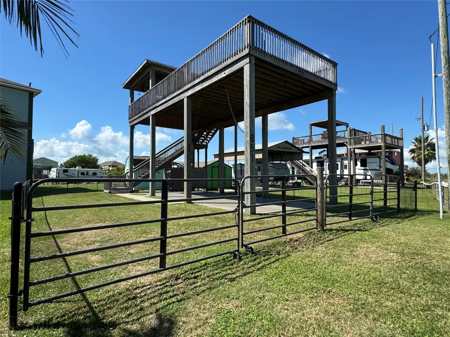 851 Trout Boulevard, Crystal Beach, TX 77650 - #2