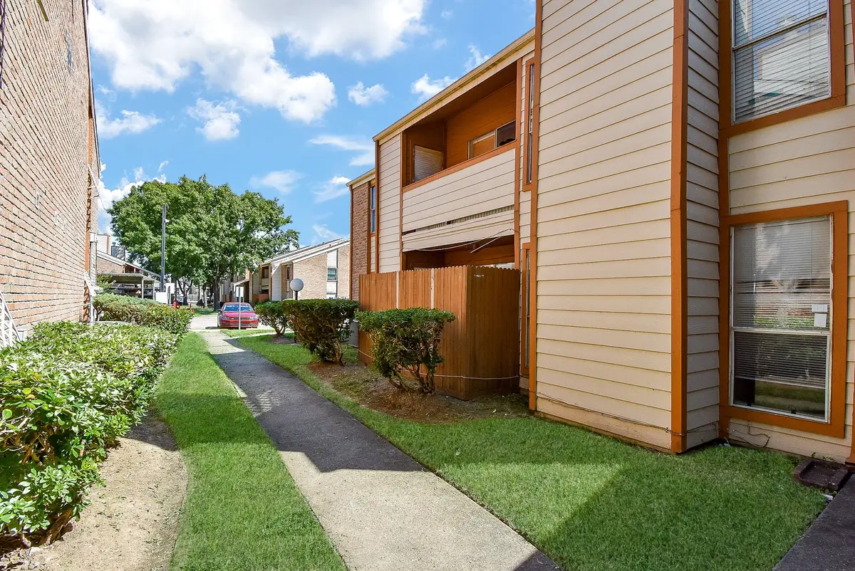 10202 Forum Park Drive #15, Houston, TX 77036 - Image #1