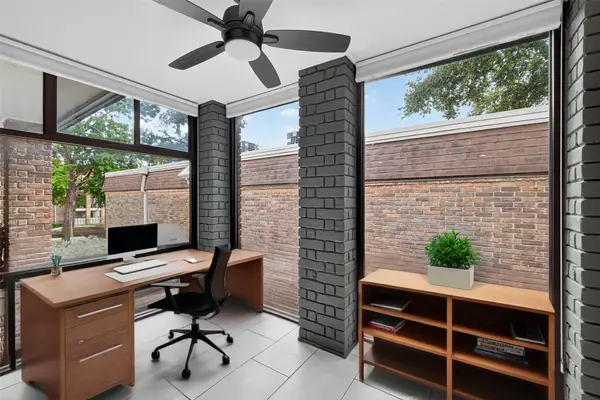 7555 Katy Freeway #127, Houston, TX 77024