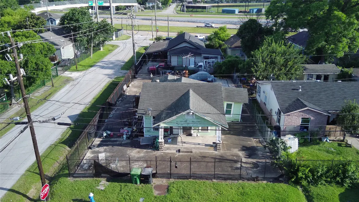 8326 John Street, Houston, TX 77012 - #1