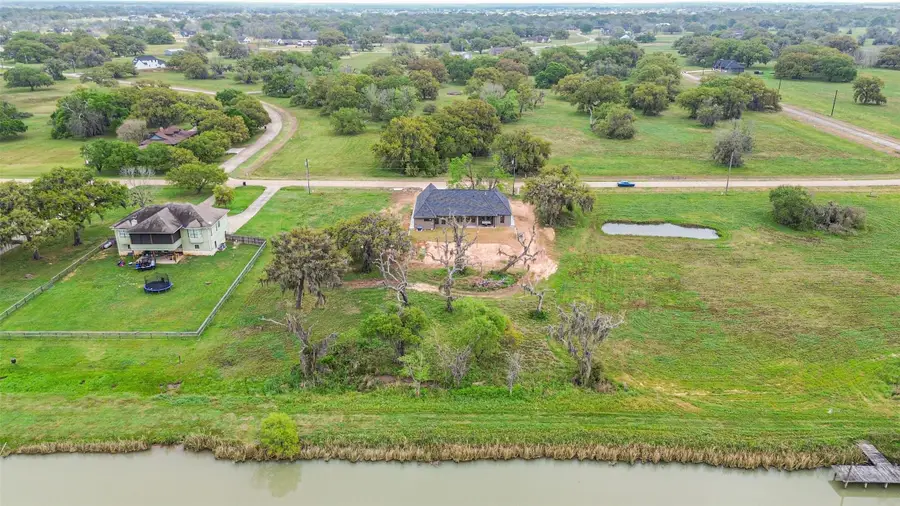 250 Pony Trail, Angleton, TX 77515 - #2
