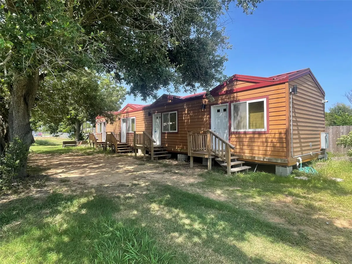 1104 Rorem Avenue, Palacios, TX 77465 - #1