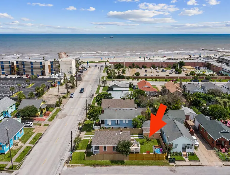 2601 37th Street, Galveston, TX 77550 - #2