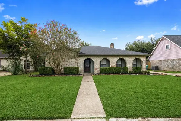 10126 Sageaspen Lane, Houston, TX 77089