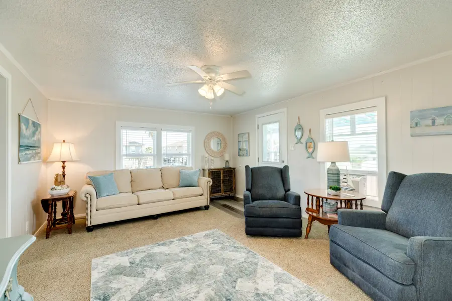 902 Treaty Drive, Surfside Beach, TX 77541 - Image #3