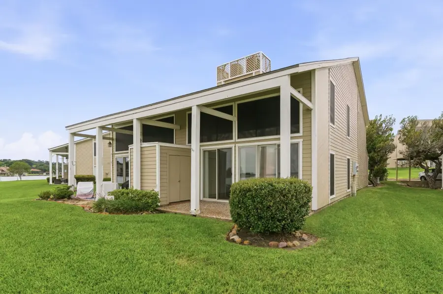 144 April Point Drive S, Montgomery, TX 77356 - #2