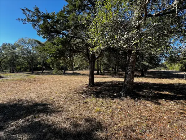1697 County Road 2103, Weimar, TX 78962
