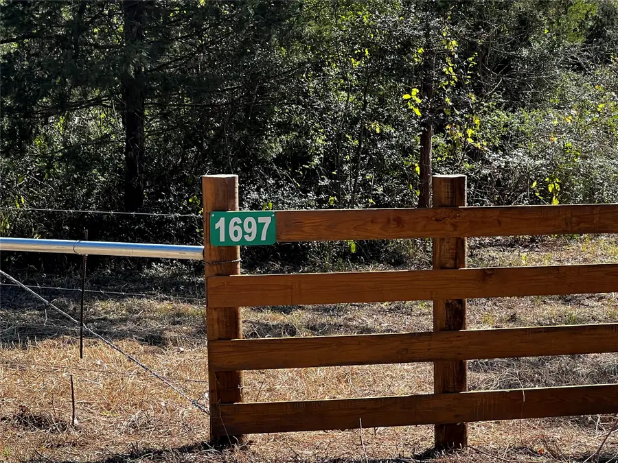 1697 County Road 2103, Weimar, TX 78962 - #2