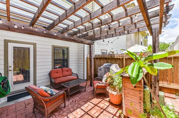 1130 Hempstead Villa Lane, Houston, TX 77008