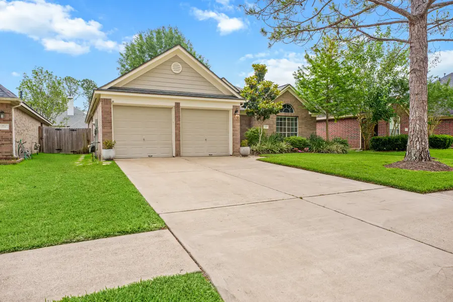 3535 Chesapeake Court, Pearland, TX 77584 - #2