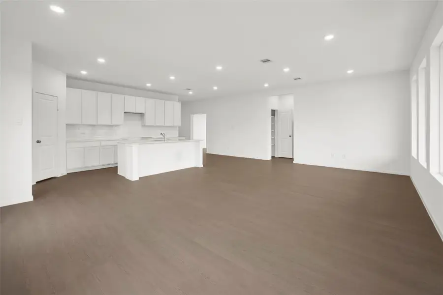 13225 Harbor Point Drive, Texas City, TX 77568 - Image #3