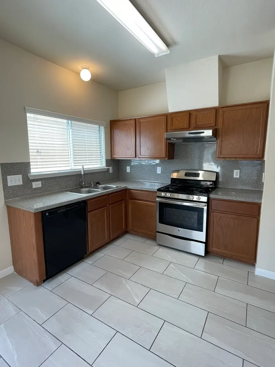 1755 Nichole Woods Drive, Houston, TX 77047 - #2