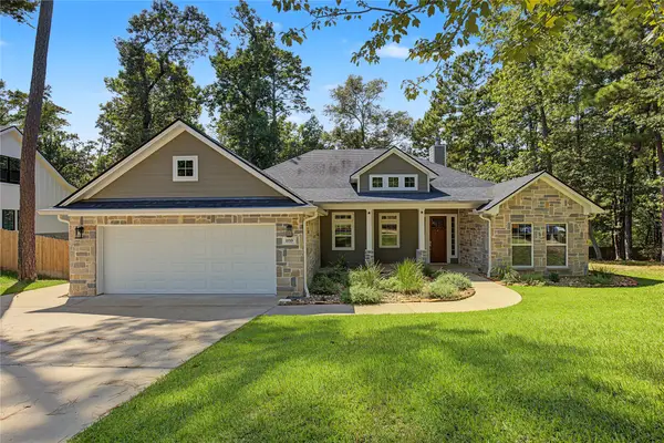 1859 E Lake Drive, Huntsville, TX 77340