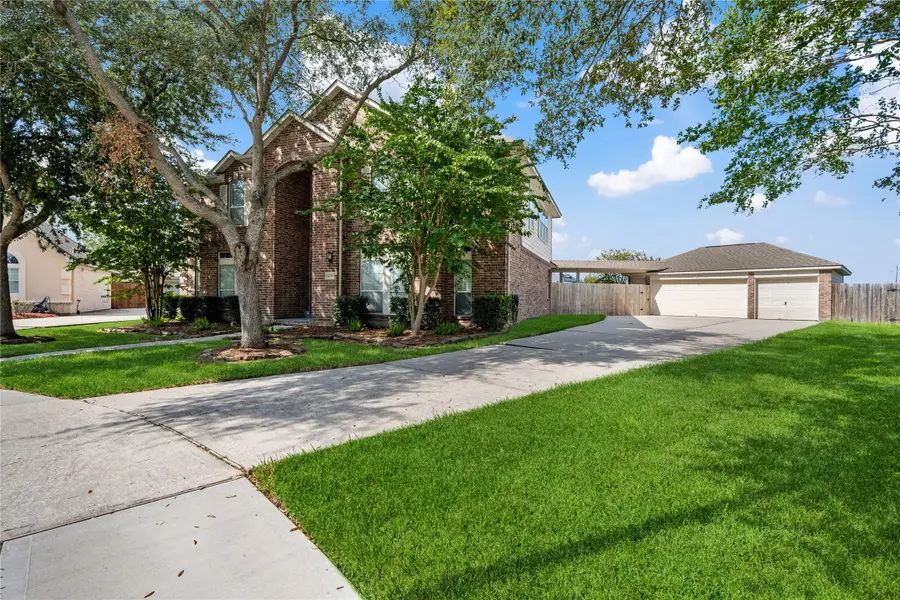 4230 Waterwood Drive, Baytown, TX 77521 - #2