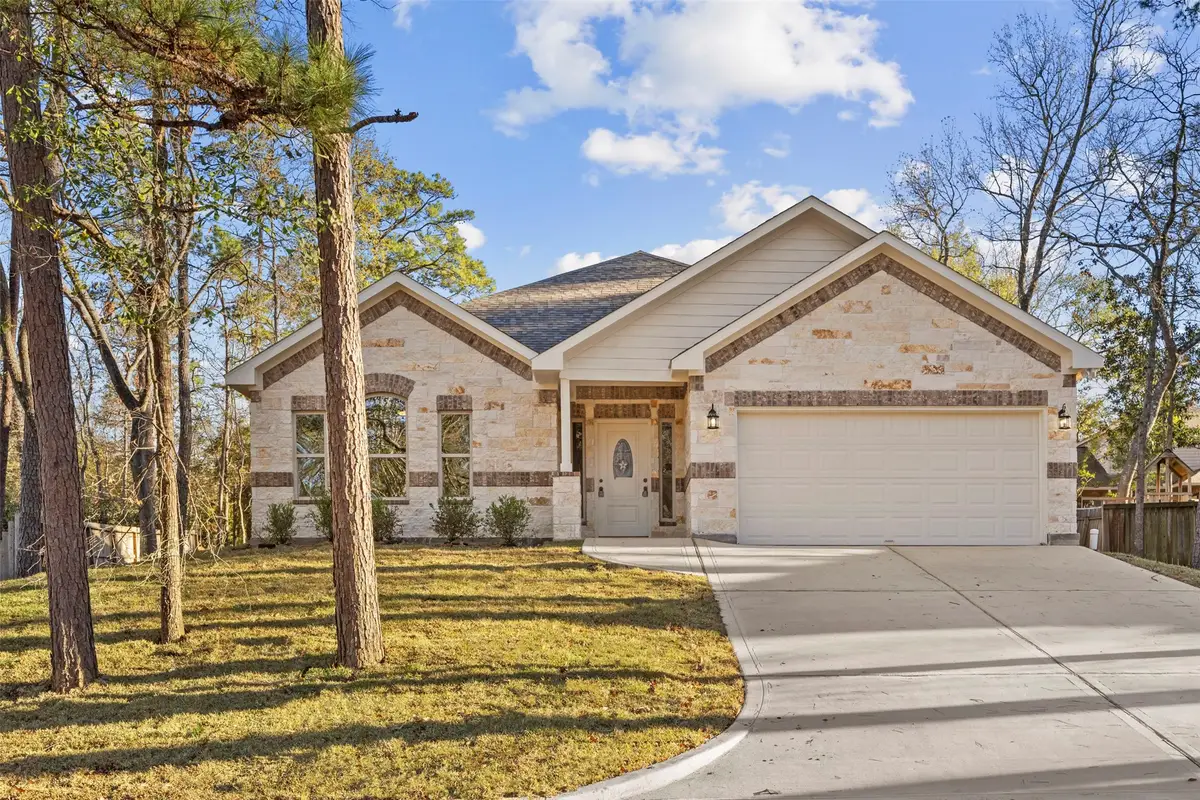 512 Sandy Oaks Drive, Huntsville, TX 77340 - #1