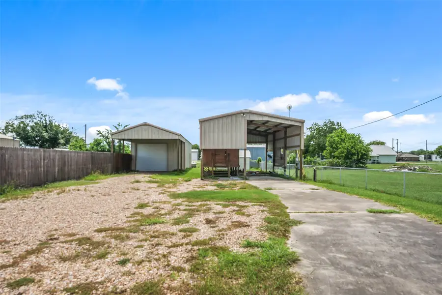 531 Burton Street, Matagorda, TX 77457 - #3
