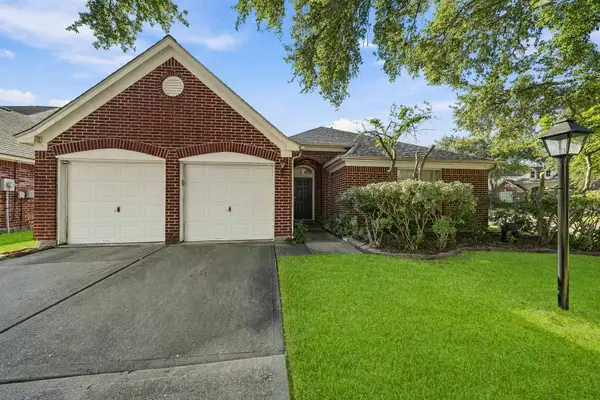 3802 Shady Breeze Drive, Houston, TX 77082