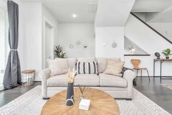 2817 Palm Street, Houston, TX 77004