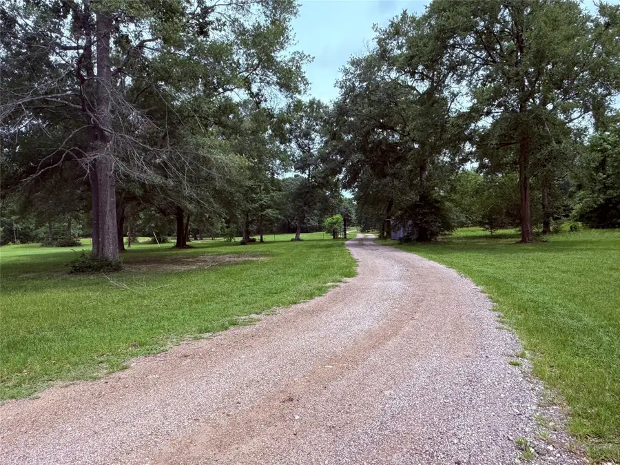 8952 County Line Road, Willis, TX 77378 - #2