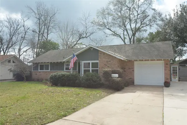 4015 Gardendale Drive, Houston, TX 77092