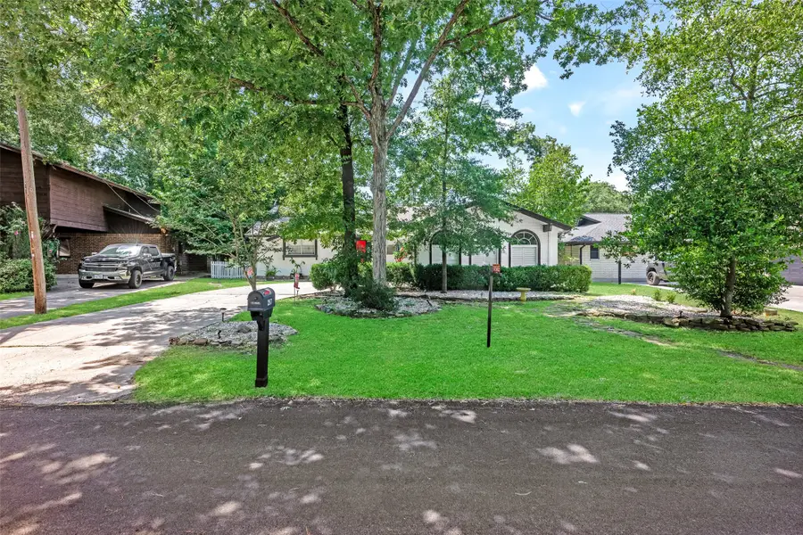 257 Point Clear Drive, Panorama Village, TX 77304 - #3