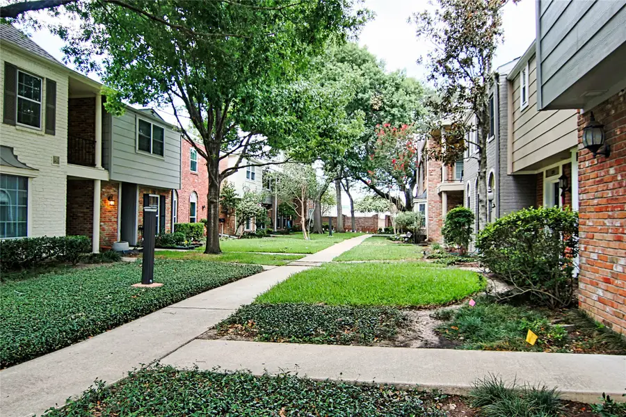 1349 Country Place Drive #103, Houston, TX 77079 - Image #2