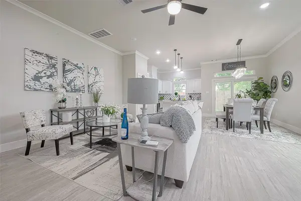 7108 Saint Augustine Street, Houston, TX 77021