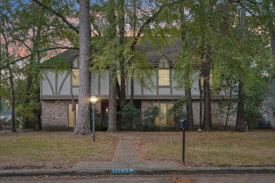 11703 Pebbleton Drive, Houston, TX 77070 - Image #2