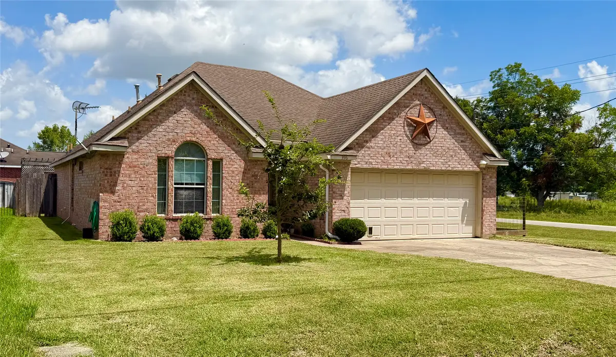 396 Newcom Lane, Sealy, TX 77474 - #1