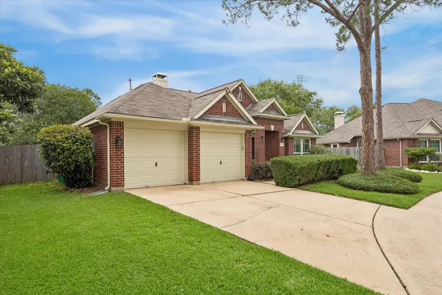 3306 Stonehurst Court, Pearland, TX 77584 - #3