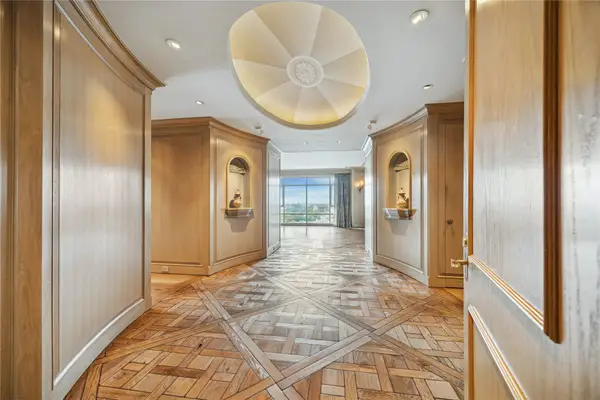 1100 Uptown Park Boulevard #234, Houston, TX 77056