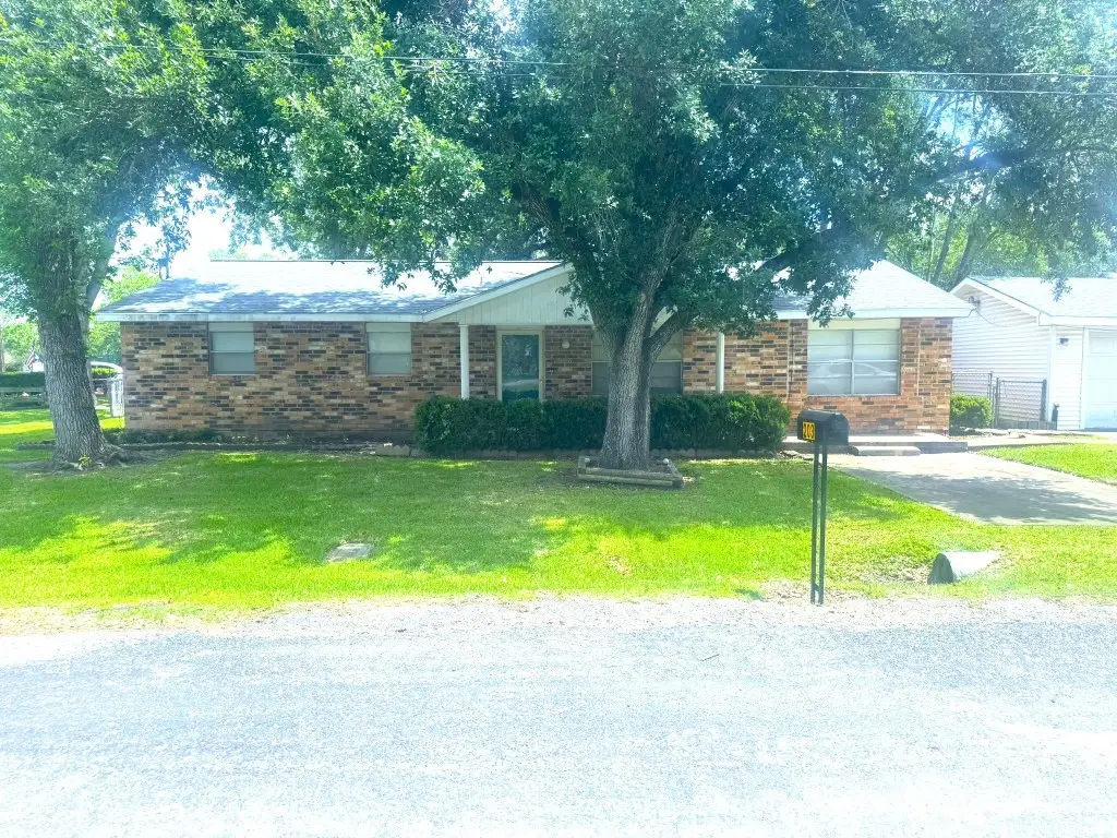 203 Franklin Road, Wharton, TX 77488 - #1