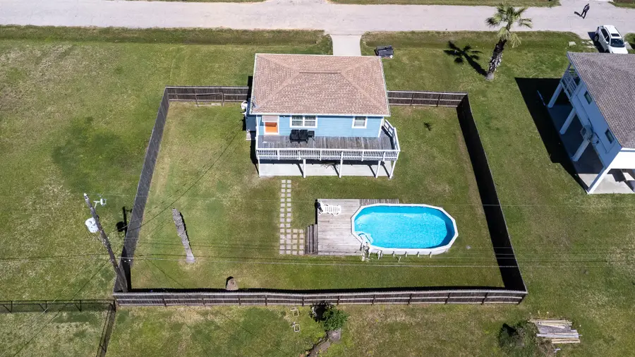 16619 Mansvelt Road, Jamaica Beach, TX 77554 - Image #2