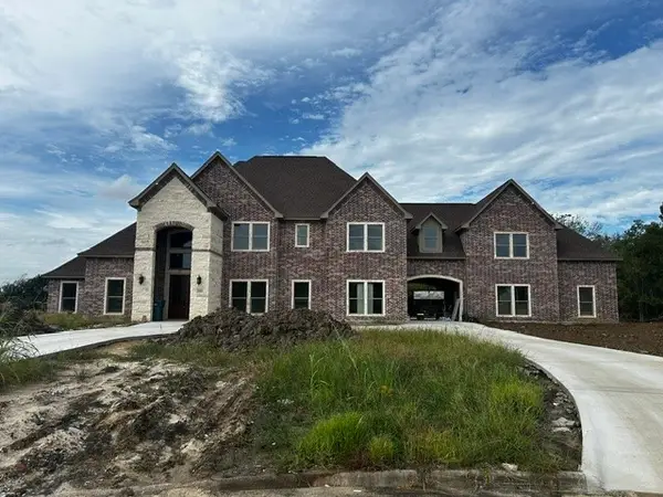 7555 Coral Creek, Beaumont, TX 77707