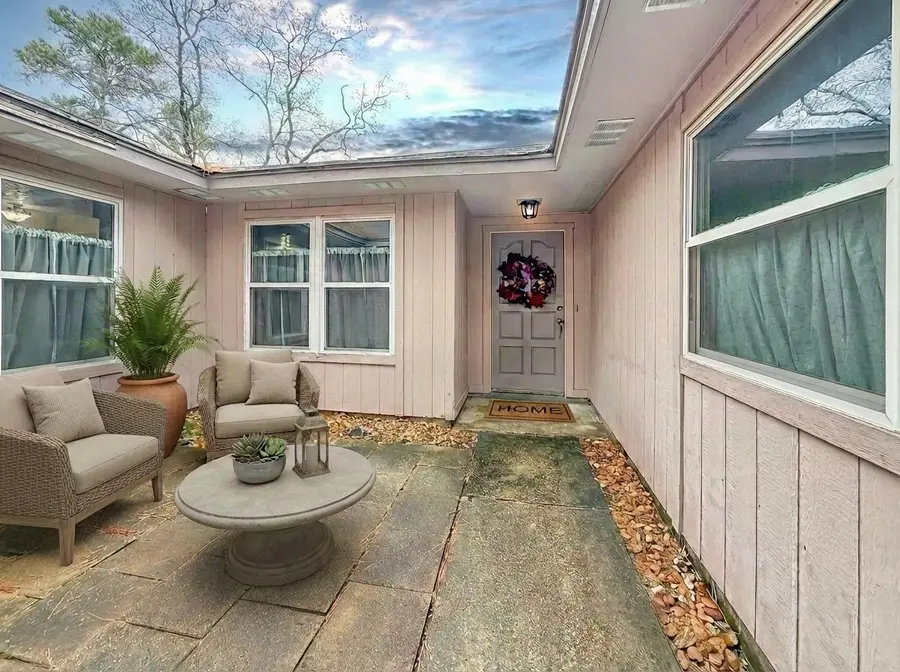 4831 Diehlwood Place, Spring, TX 77388 - Image #2