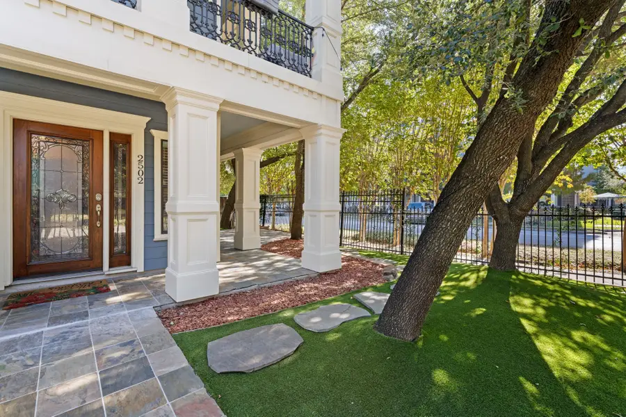 2502 Lawrence Street, Houston, TX 77008 - Image #2