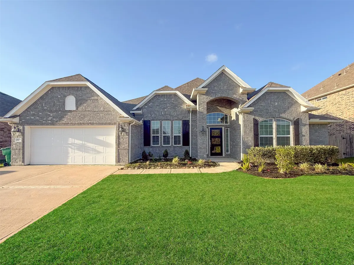 1524 N Bluebonnet Lane, Angleton, TX 77515 - #1