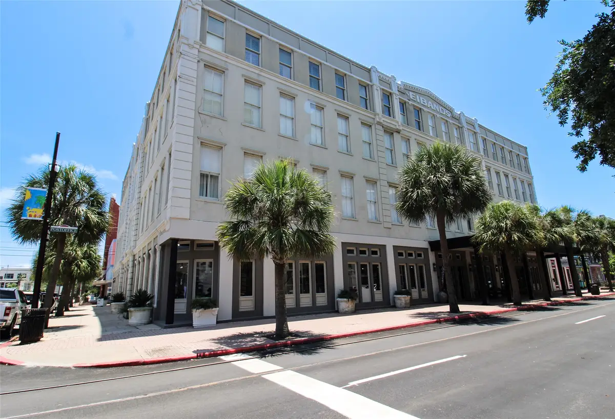 2207 Postoffice Street #208, Galveston, TX 77550 - Image #1