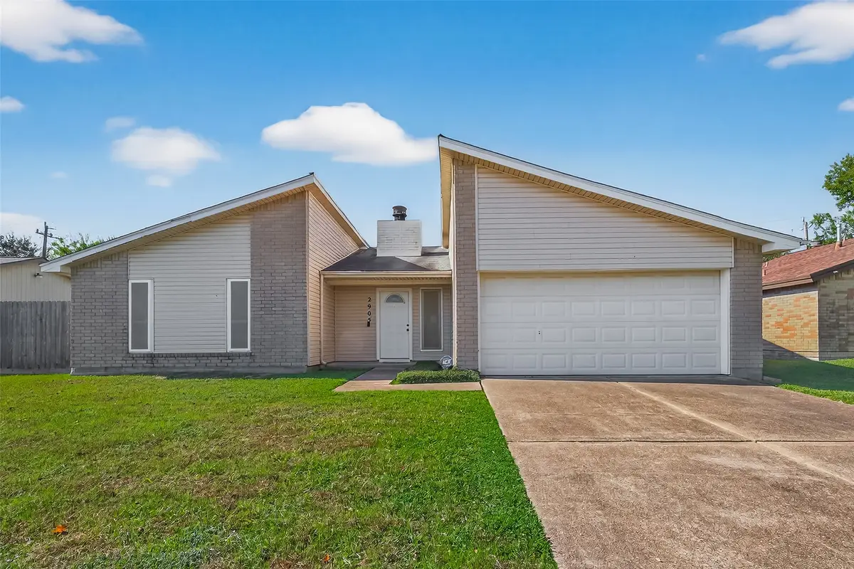 2905 Park Shadow Lane, Deer Park, TX 77536 - Image #1