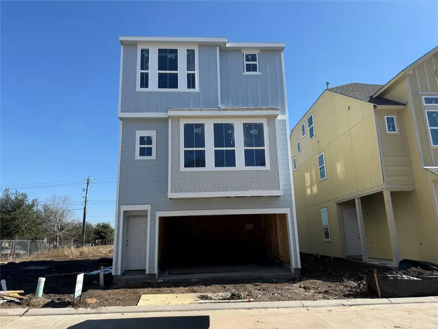 11405 Lucky Falls Drive, Houston, TX 77047 - Image #2