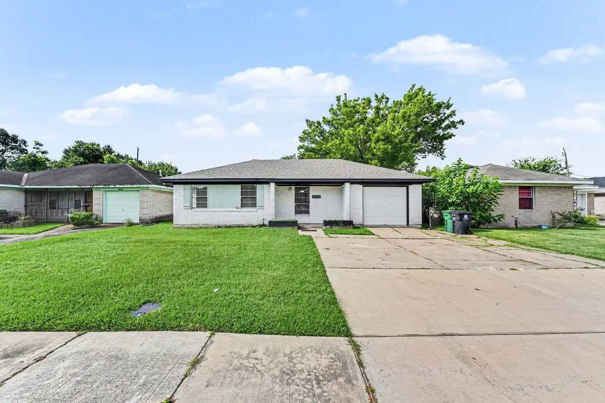 8746 Cowart Street, Houston, TX 77029 - #1