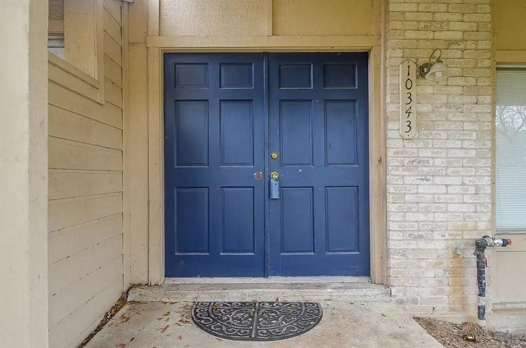 10343 Huntington Place Drive #343, Houston, TX 77099 - #1