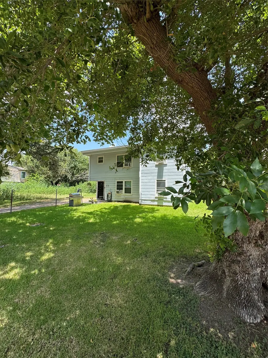 1222 4th Ave N, Texas City, TX 77590 - #3