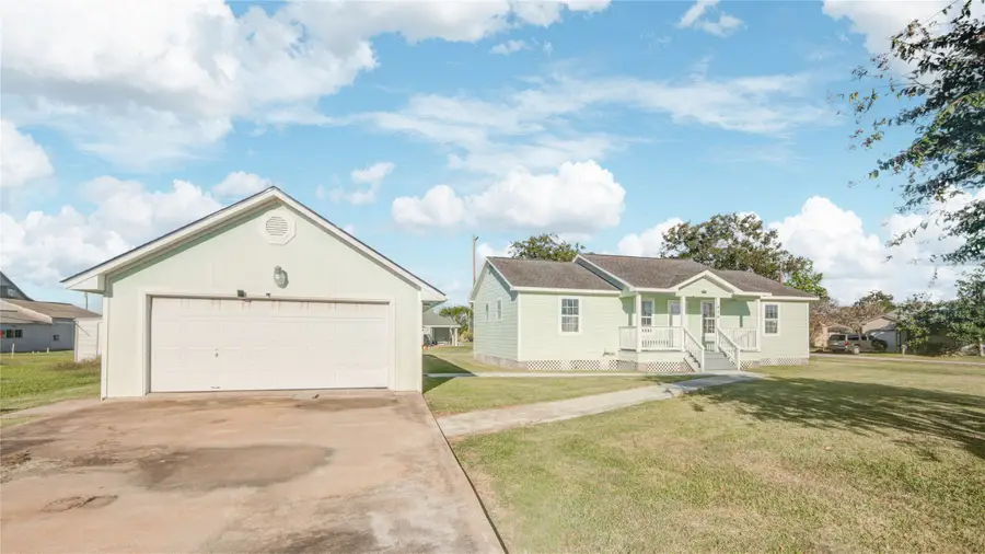 424 S Avenue B, Freeport, TX 77541 - Image #3