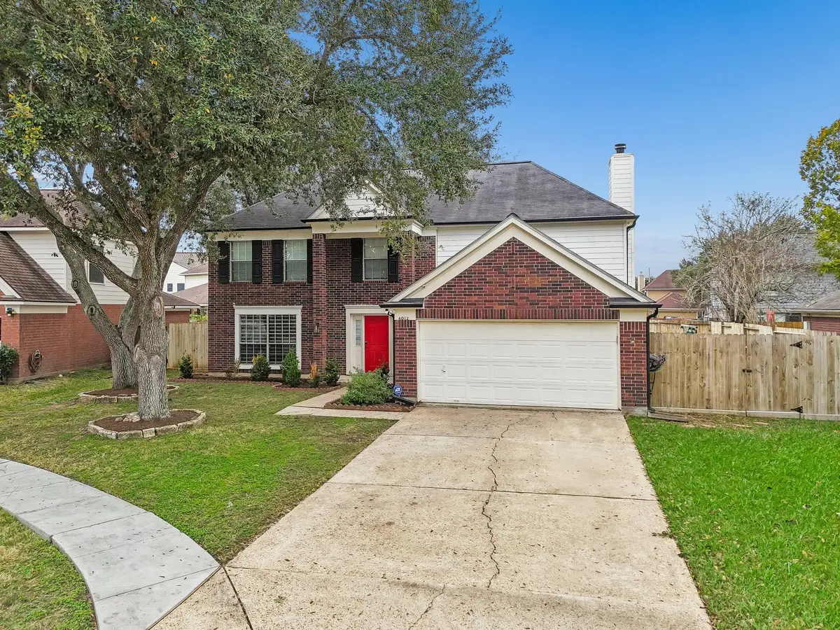 4012 Hazelwood Drive, Pearland, TX 77584 - Image #1