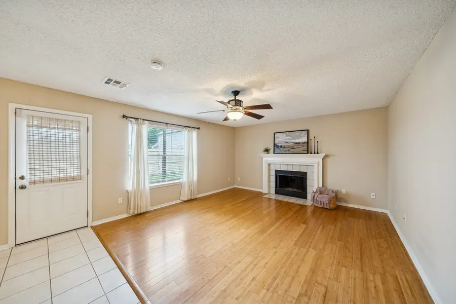 4012 Hazelwood Drive, Pearland, TX 77584 - Image #3