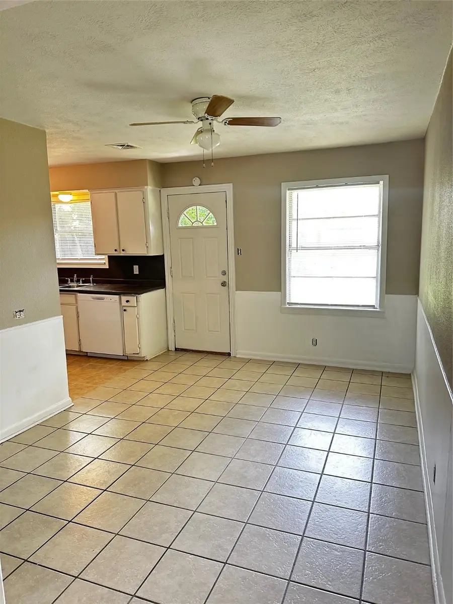 602 Harold Lane, Baytown, TX 77521 - Image #3