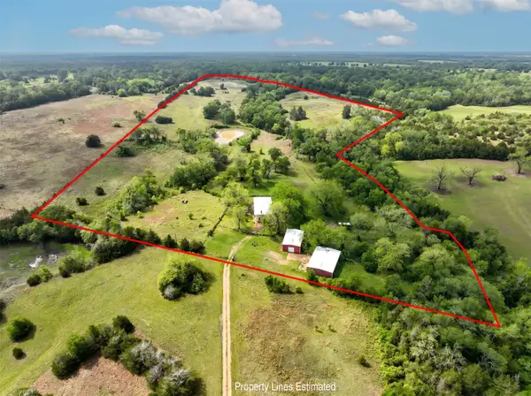 144 Century Lane, Bellville, TX 77418
