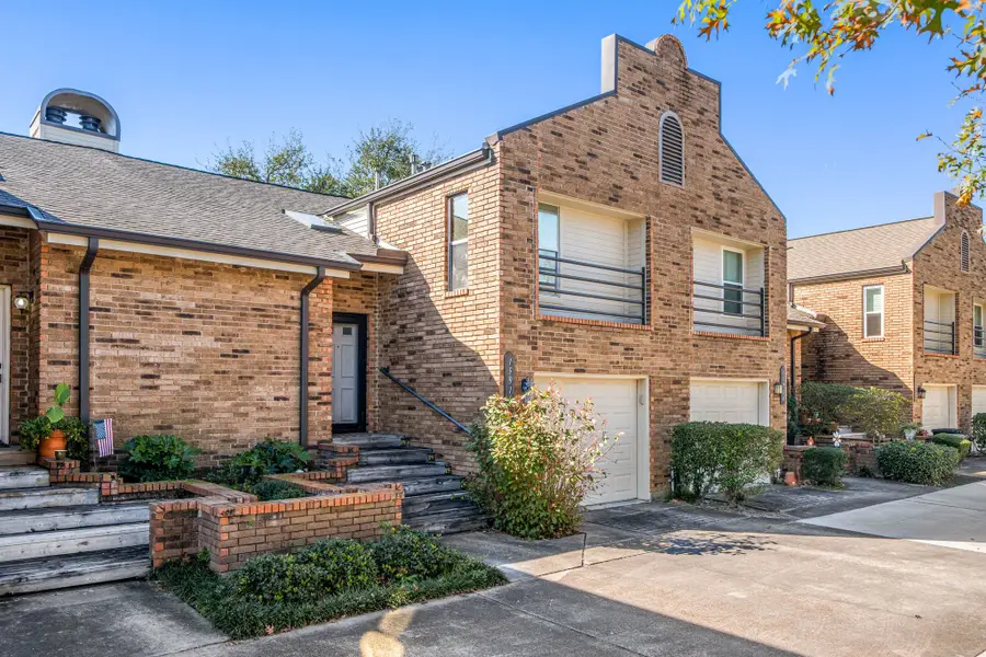 15916 Seahorse Drive, Houston, TX 77062 - Image #2