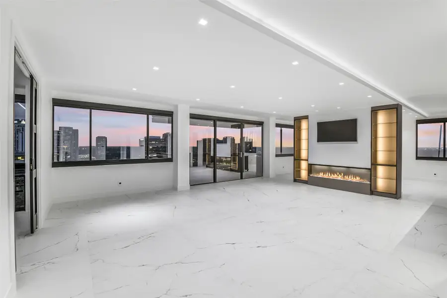 49 Briar Hollow Lane #1904, Houston, TX 77027 - Image #3